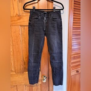 Black Zara jeans with ring zip